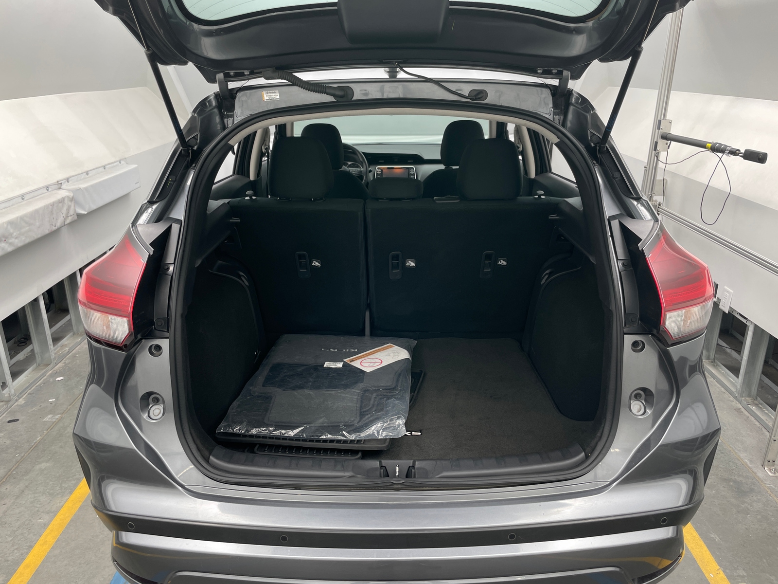 Thumbnail: 2024 Nissan Kicks - 7