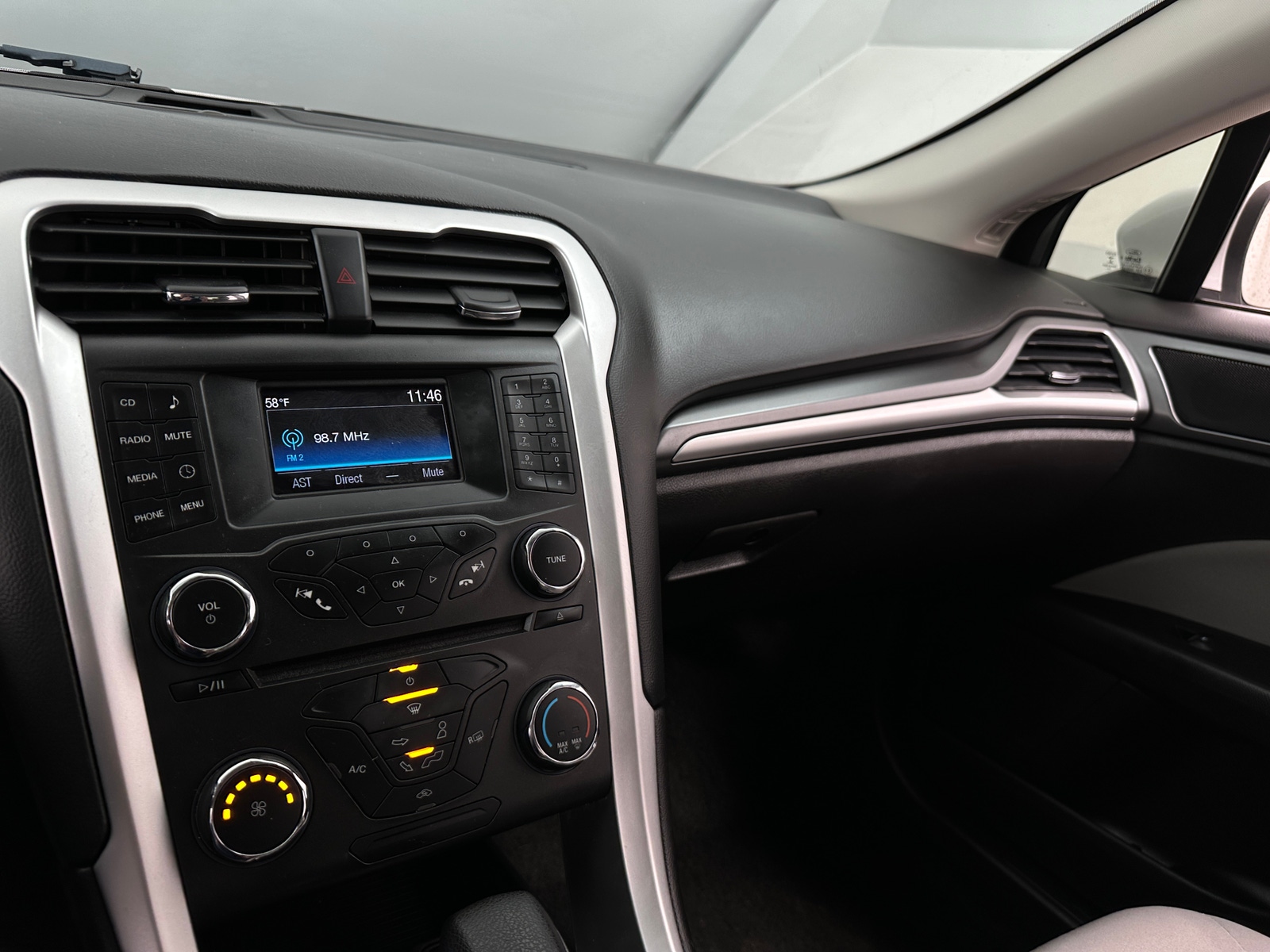 Thumbnail: 2016 Ford Fusion - 4