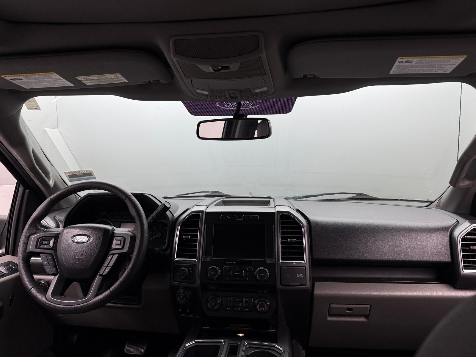 Thumbnail: 2016 Ford Econoline - 3