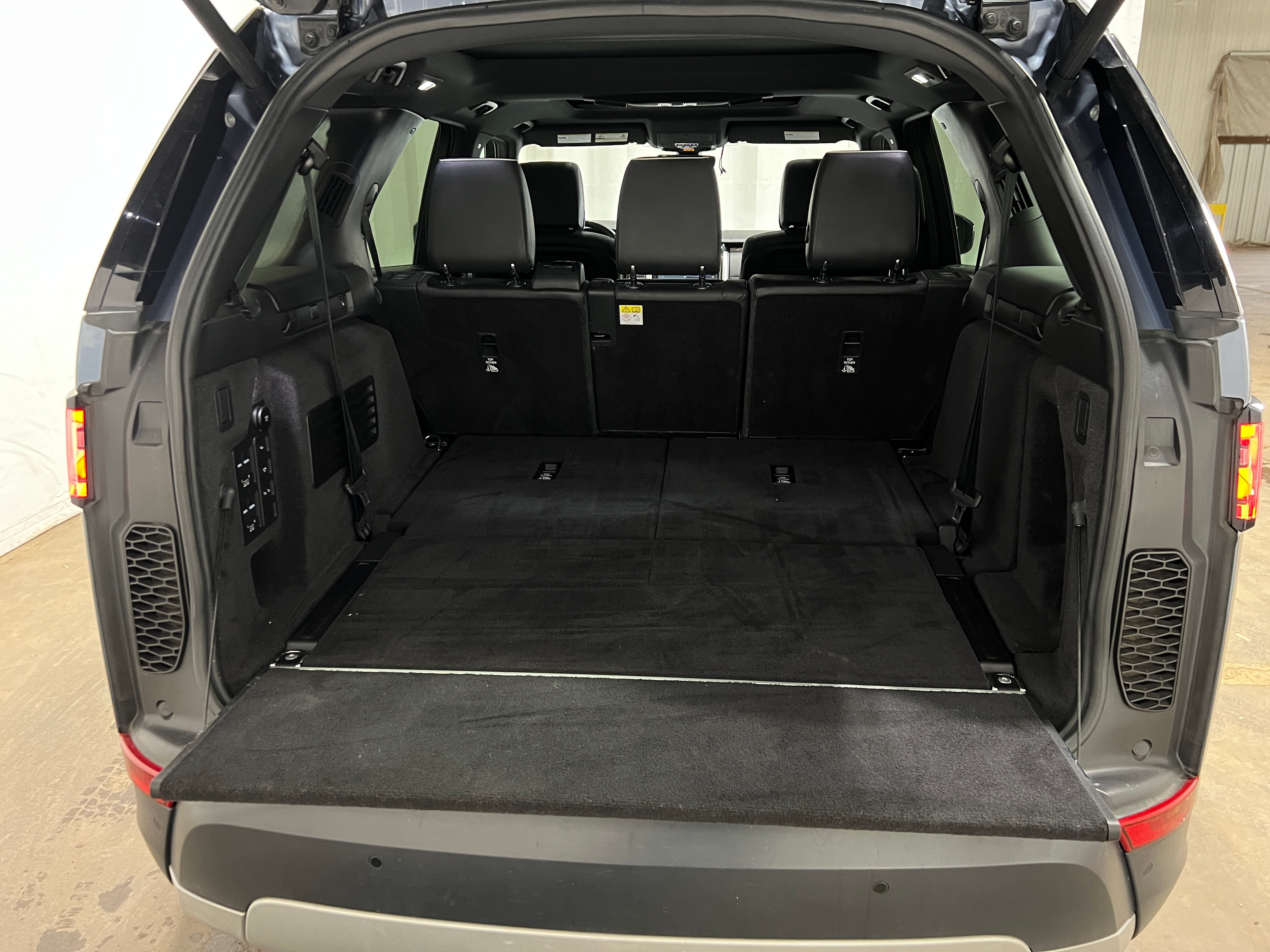 2020 Land Rover Discovery