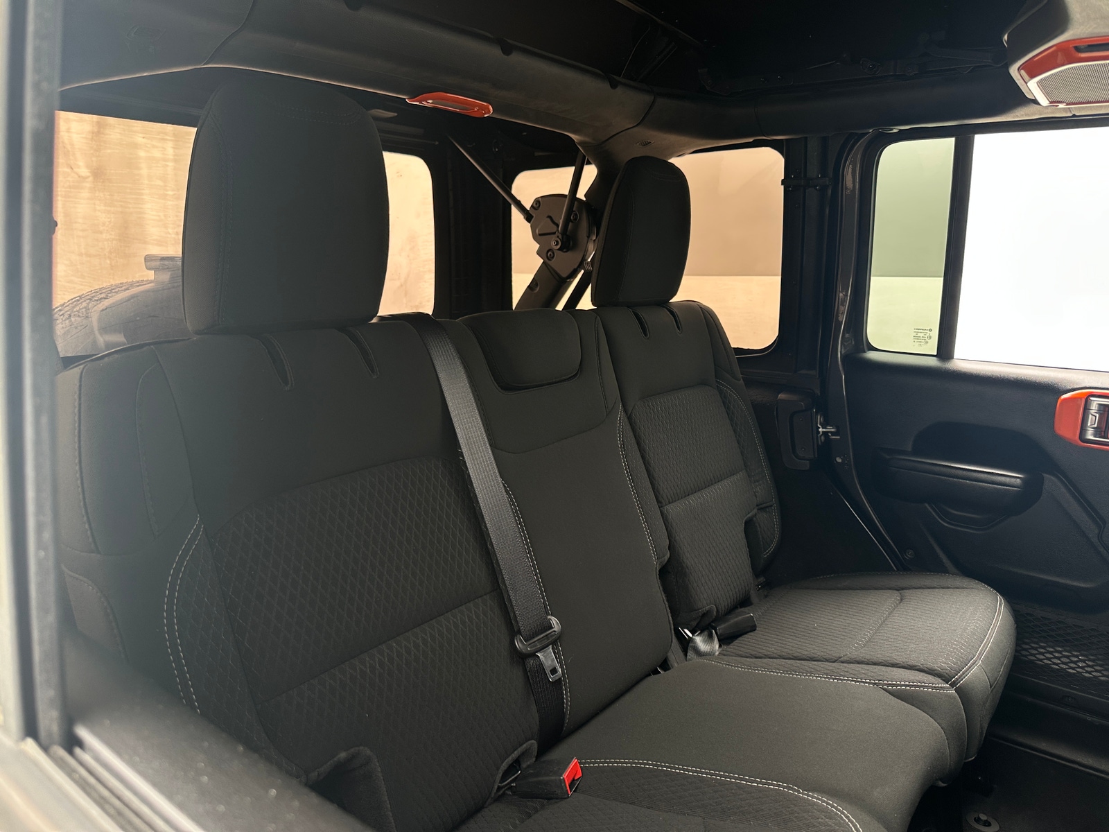 Thumbnail: 2021 Jeep Wrangler - 6