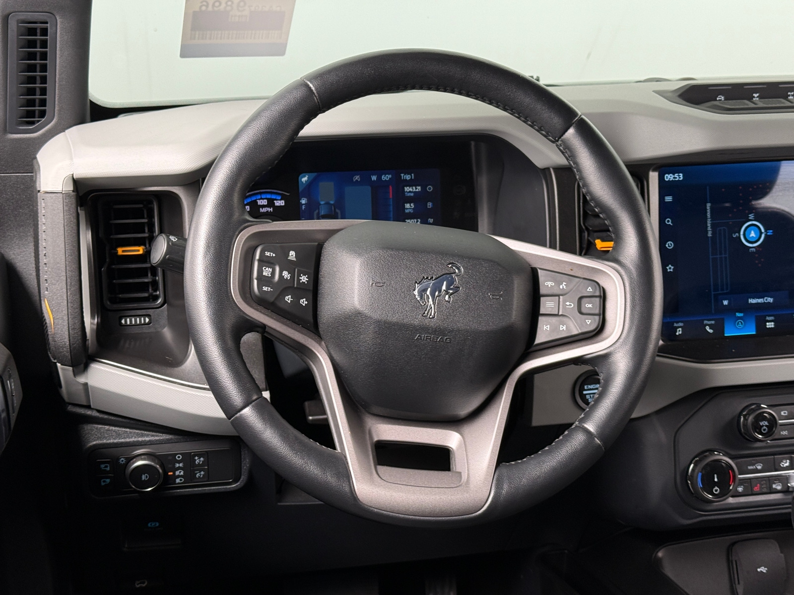 Thumbnail: 2022 Ford Bronco - 4