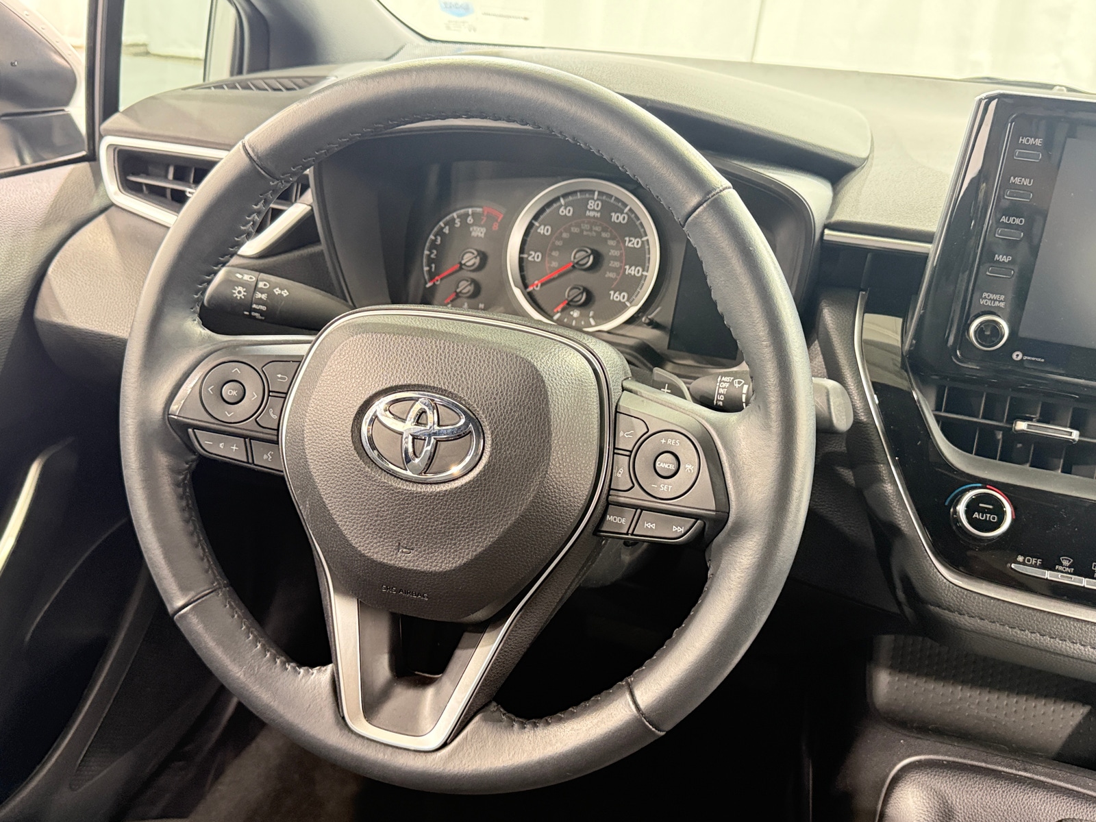 Thumbnail: 2022 Toyota Corolla - 5