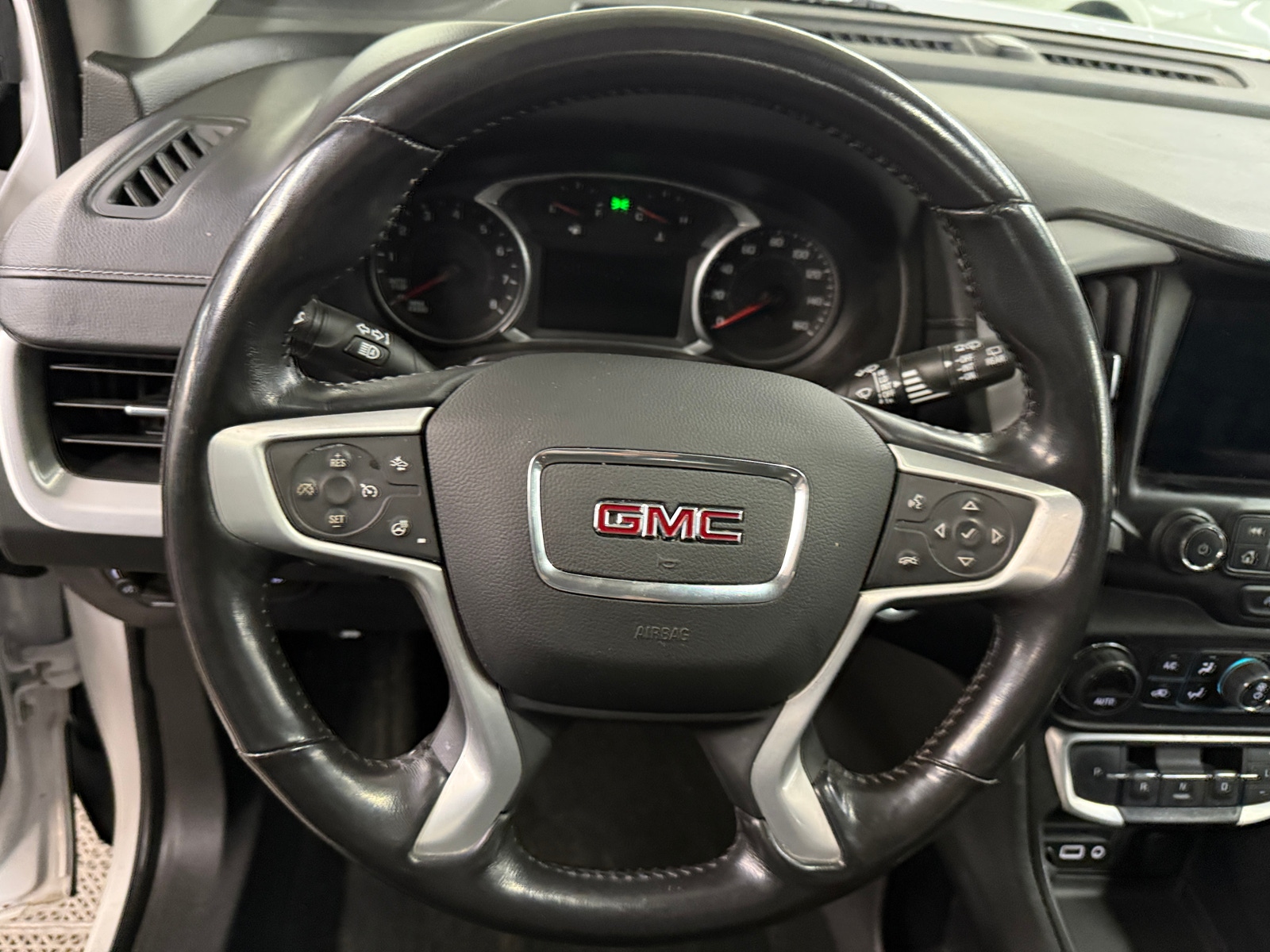 Thumbnail: 2022 GMC Terrain - 4