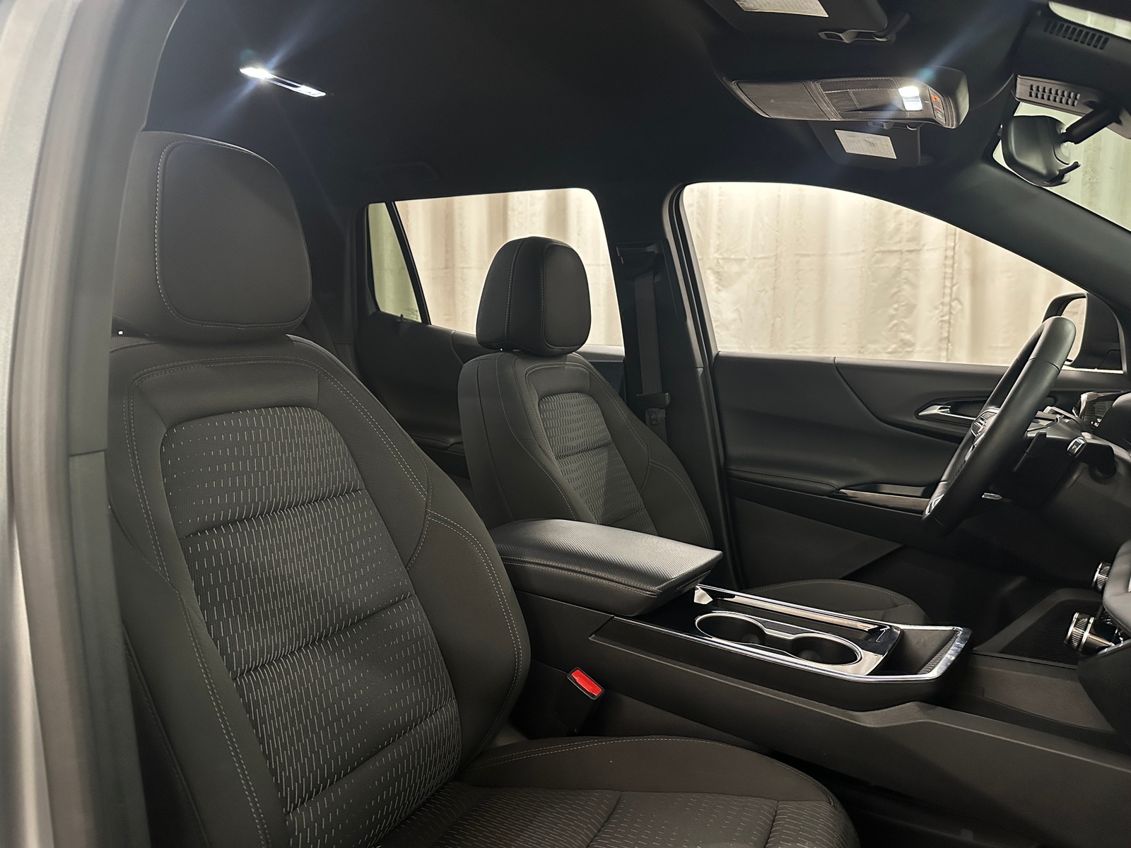 Thumbnail: 2025 Chevrolet Equinox - 2