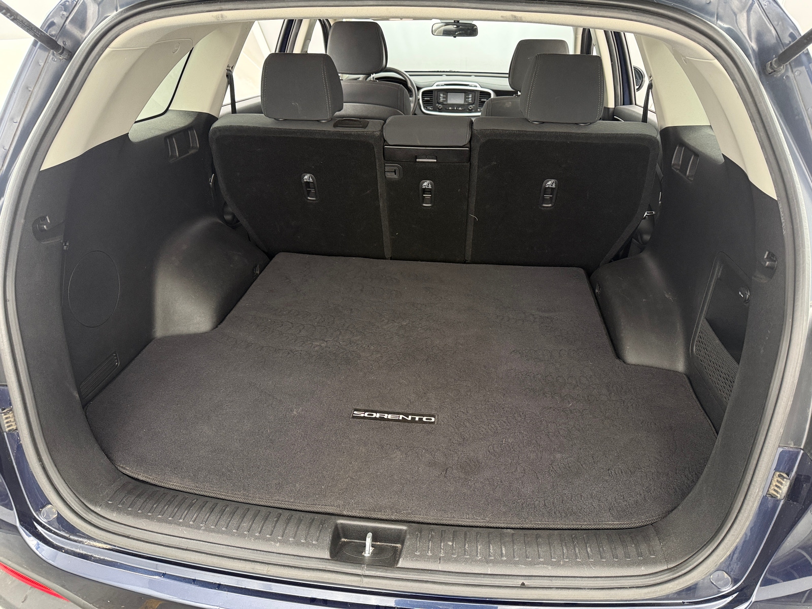 Thumbnail: 2016 Kia Sorento - 7