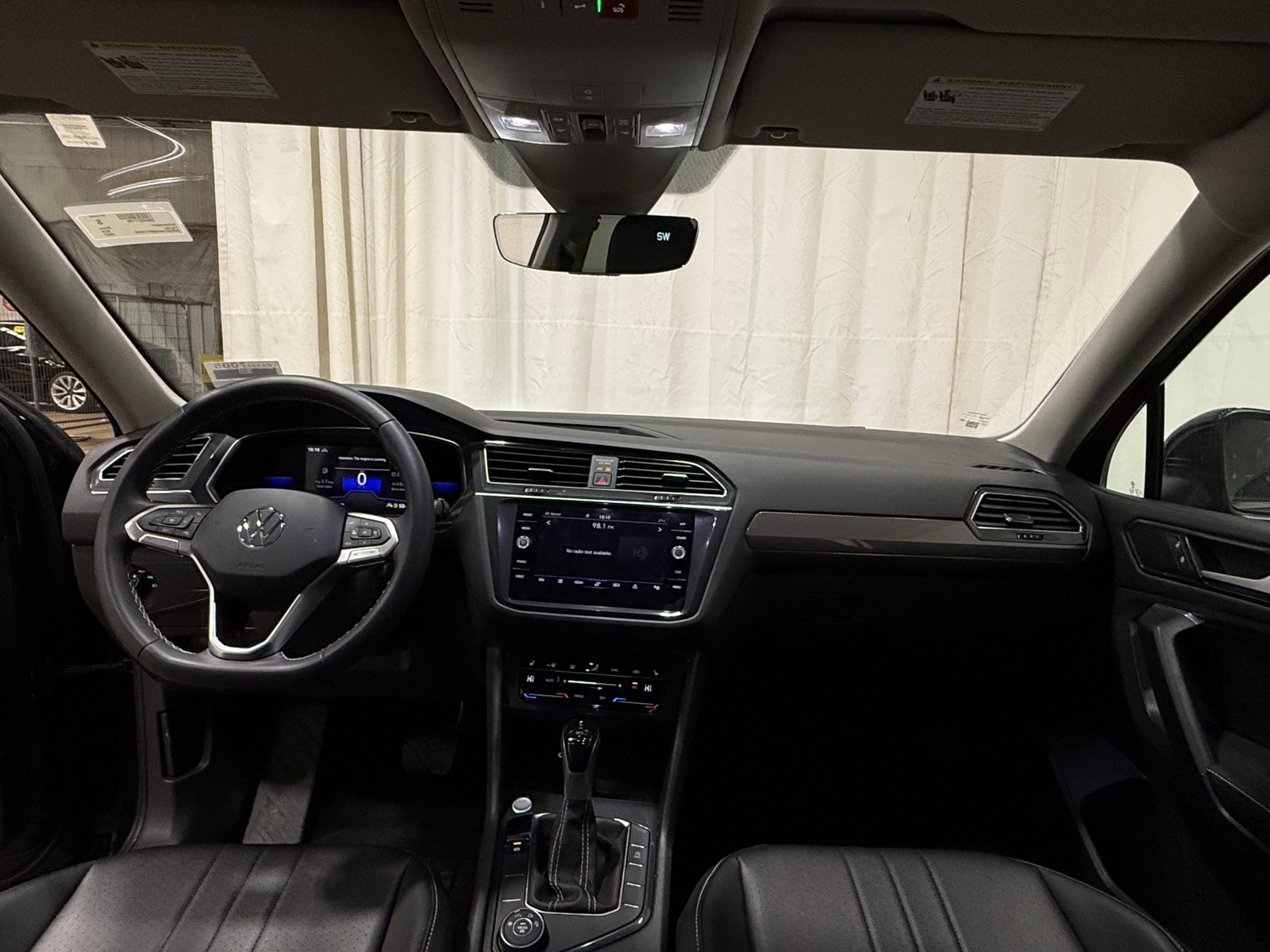 Thumbnail: 2022 Volkswagen Tiguan - 2