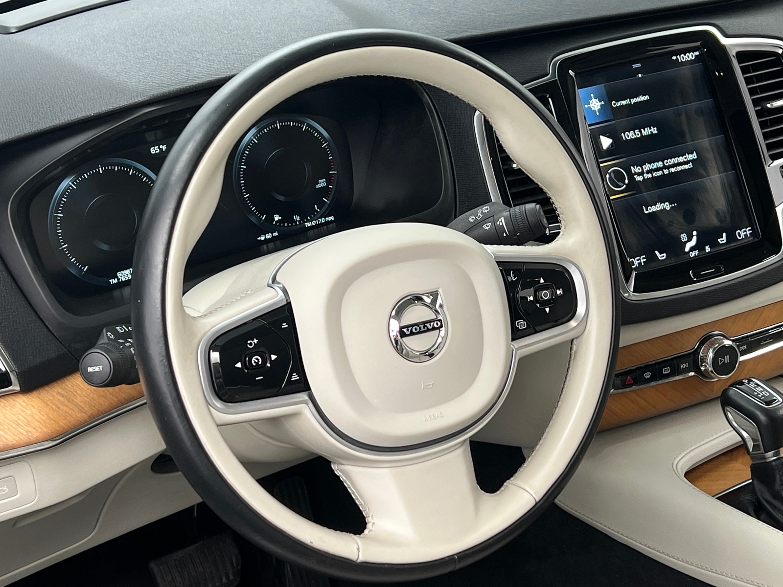 Thumbnail: 2022 Volvo XC90 - 4