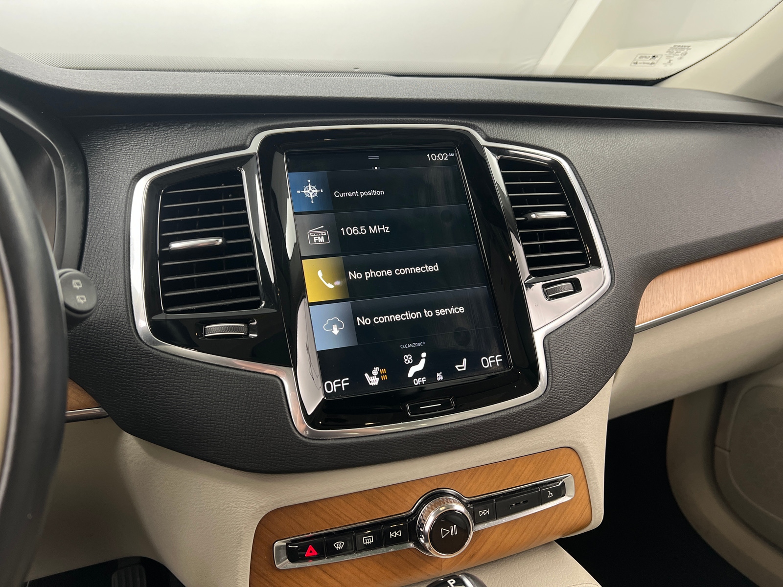 Thumbnail: 2022 Volvo XC90 - 3