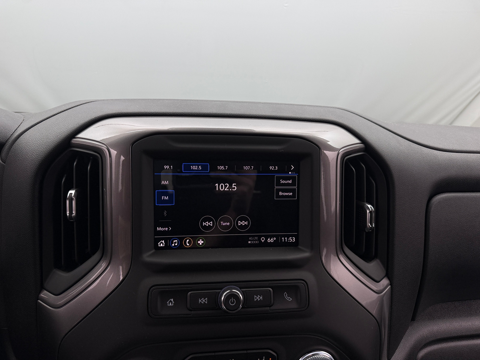 Thumbnail: 2025 GMC Sierra 1500 - 4