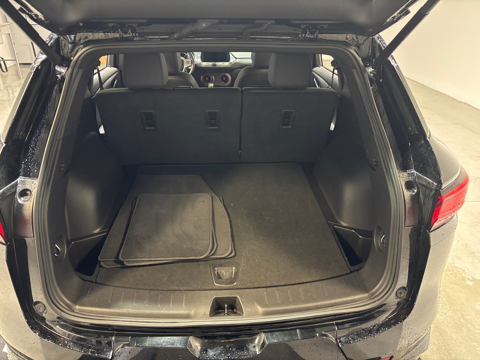 Thumbnail: 2025 Chevrolet Blazer - 6