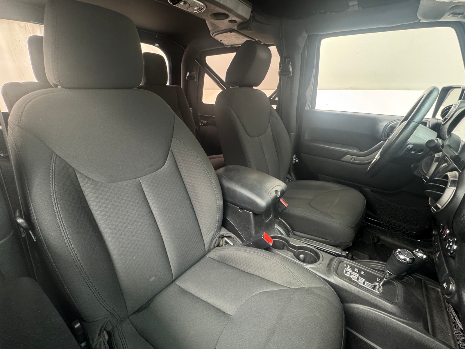 Thumbnail: 2015 Jeep Wrangler - 2