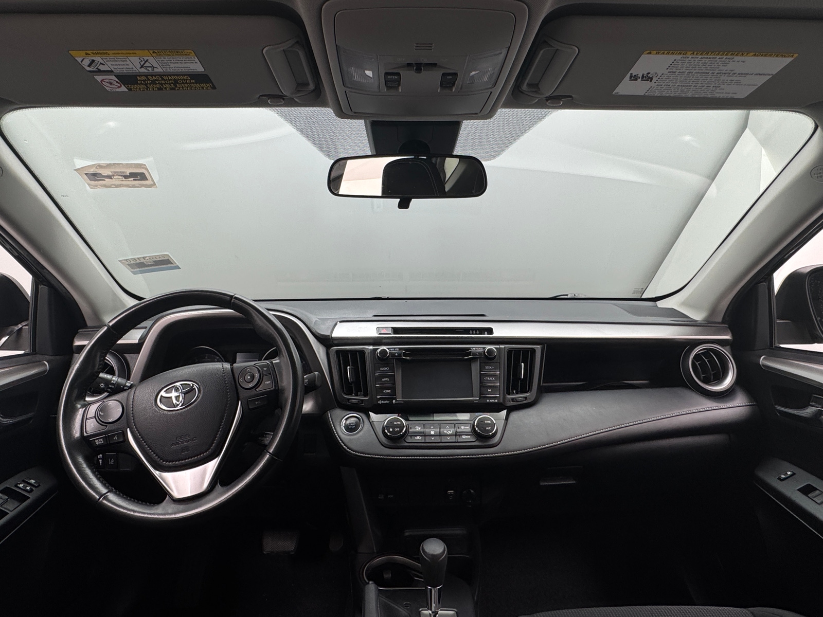 Thumbnail: 2018 Toyota RAV4 - 3