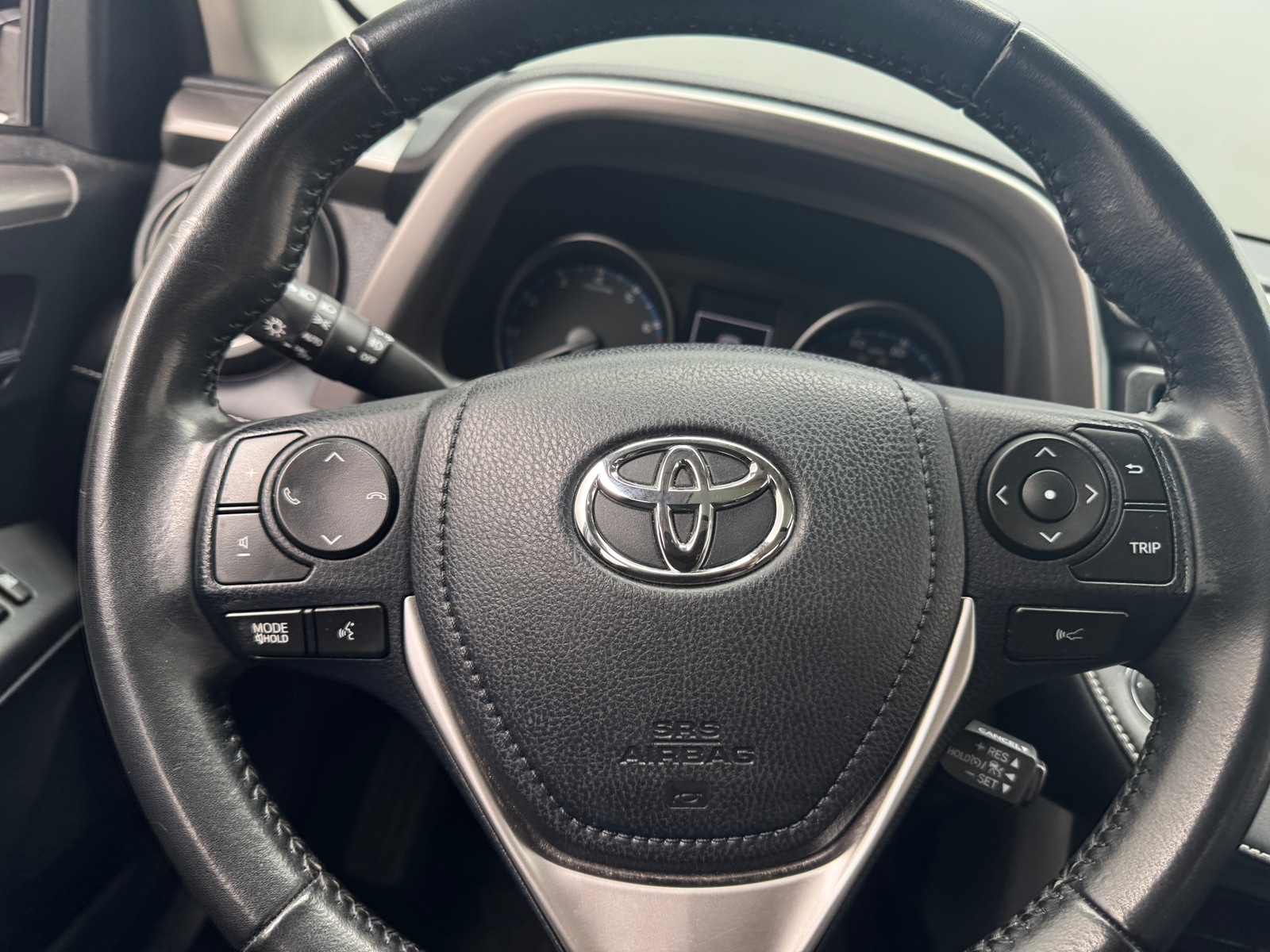 Thumbnail: 2018 Toyota RAV4 - 5