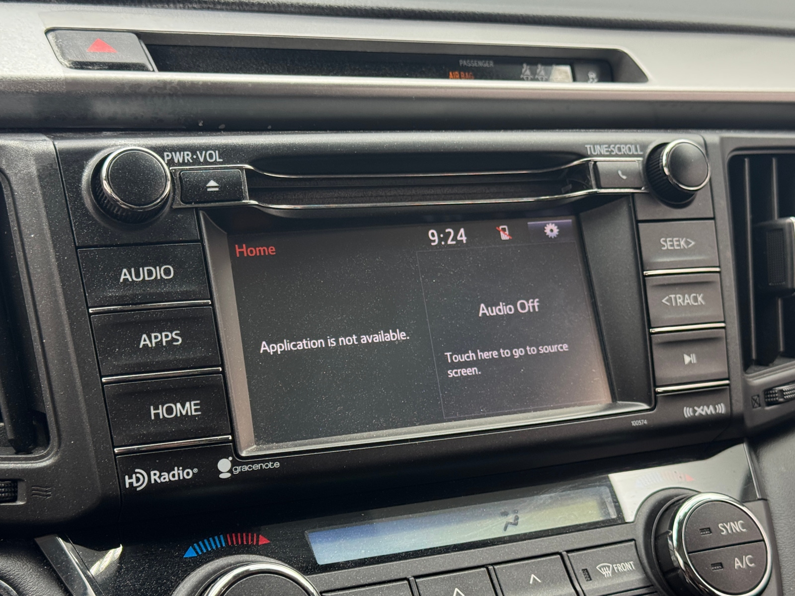 Thumbnail: 2018 Toyota RAV4 - 4