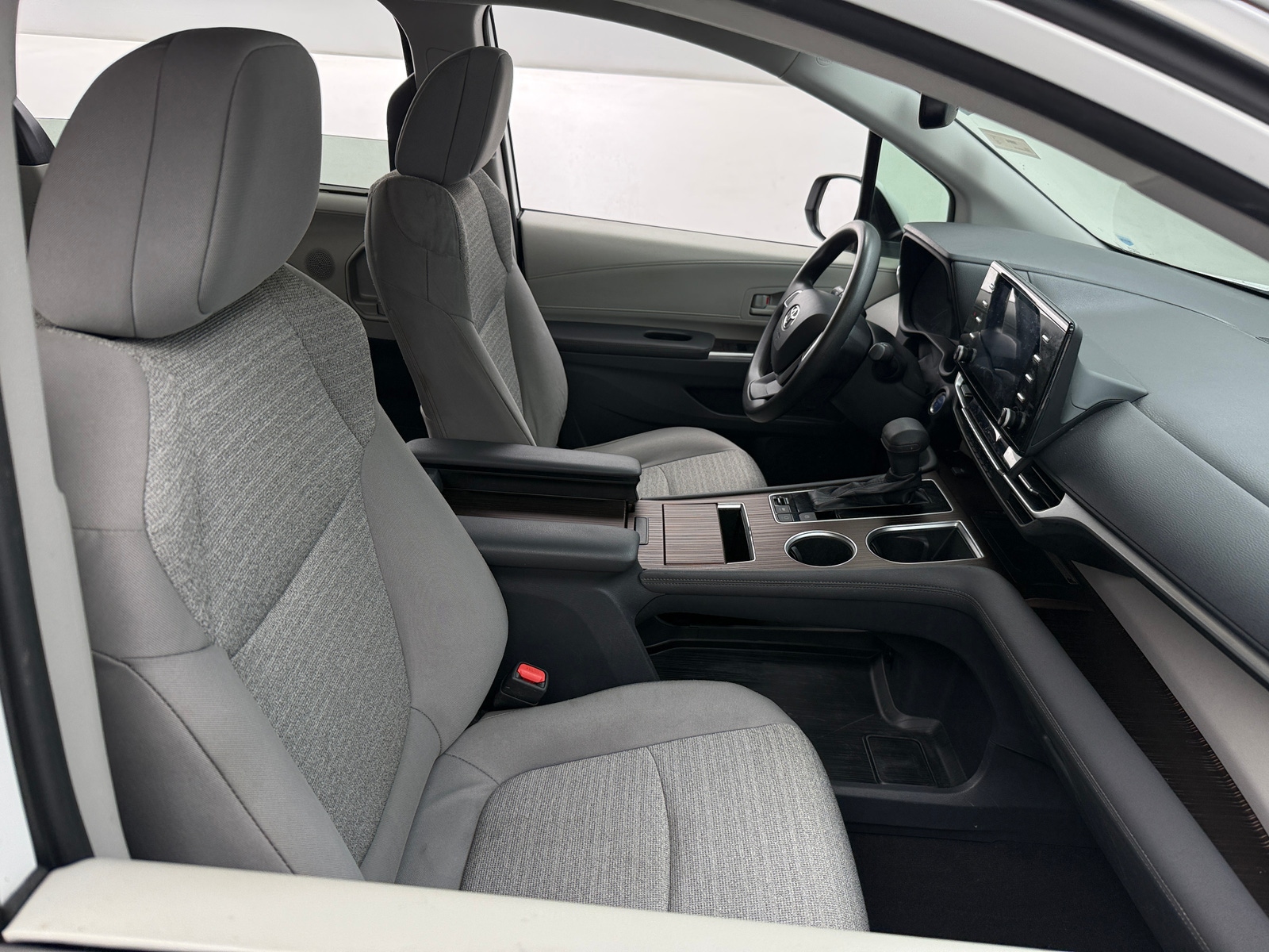 Thumbnail: 2021 Toyota Sienna - 2