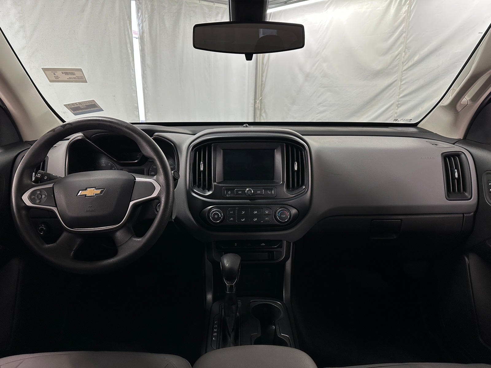 Thumbnail: 2022 Chevrolet Colorado - 3