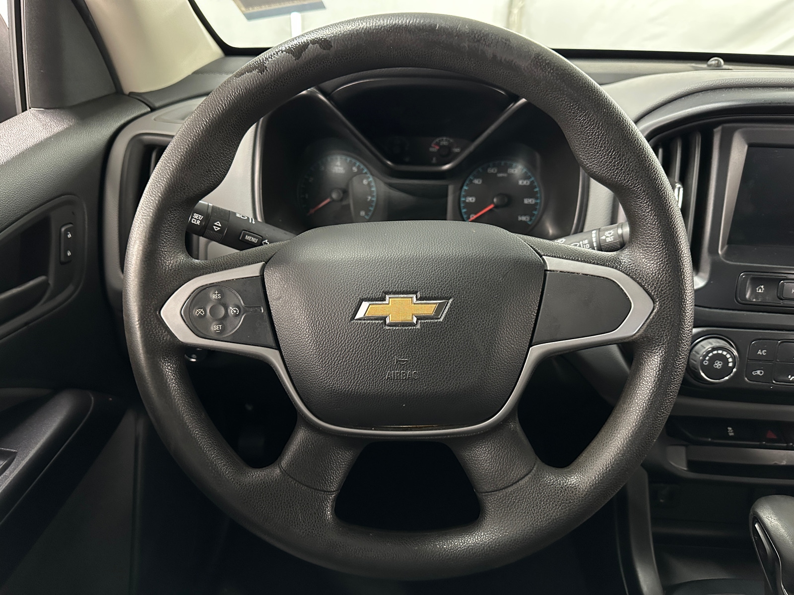 Thumbnail: 2022 Chevrolet Colorado - 5