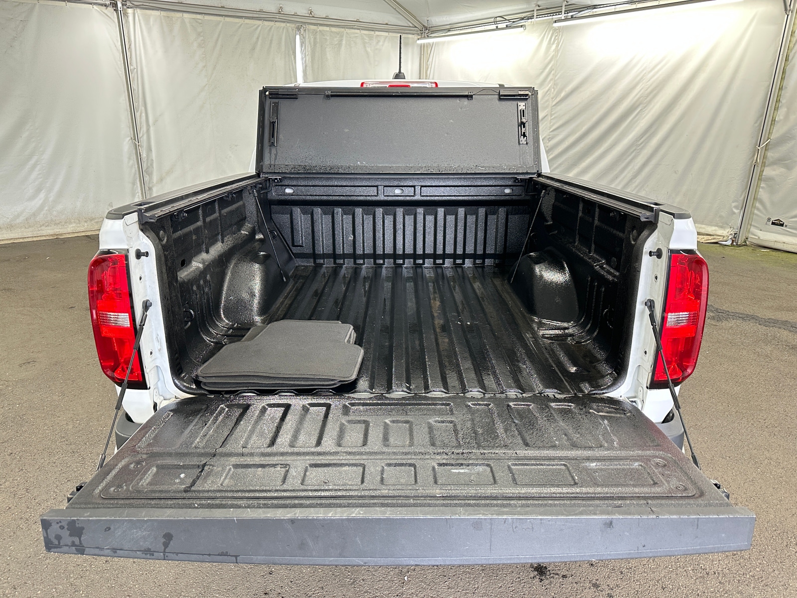 Thumbnail: 2022 Chevrolet Colorado - 7