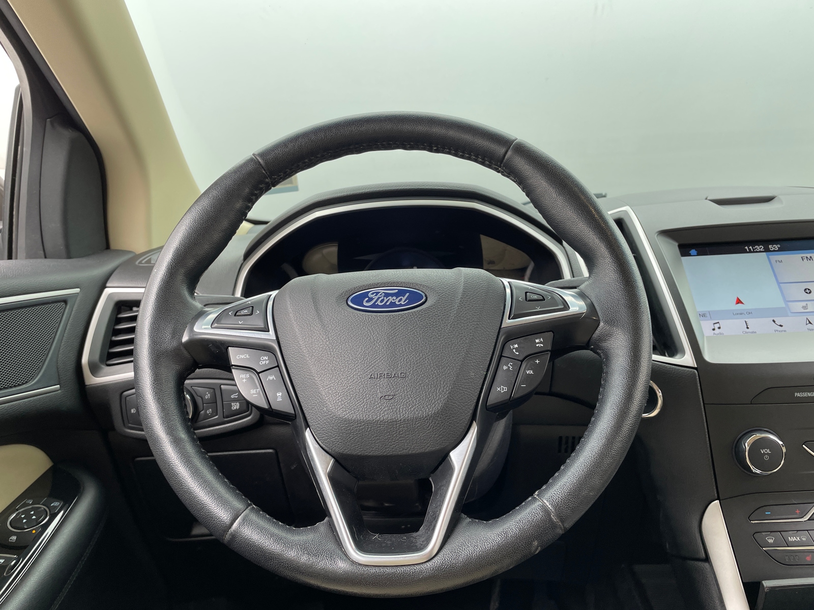 Thumbnail: 2019 Ford Edge - 5