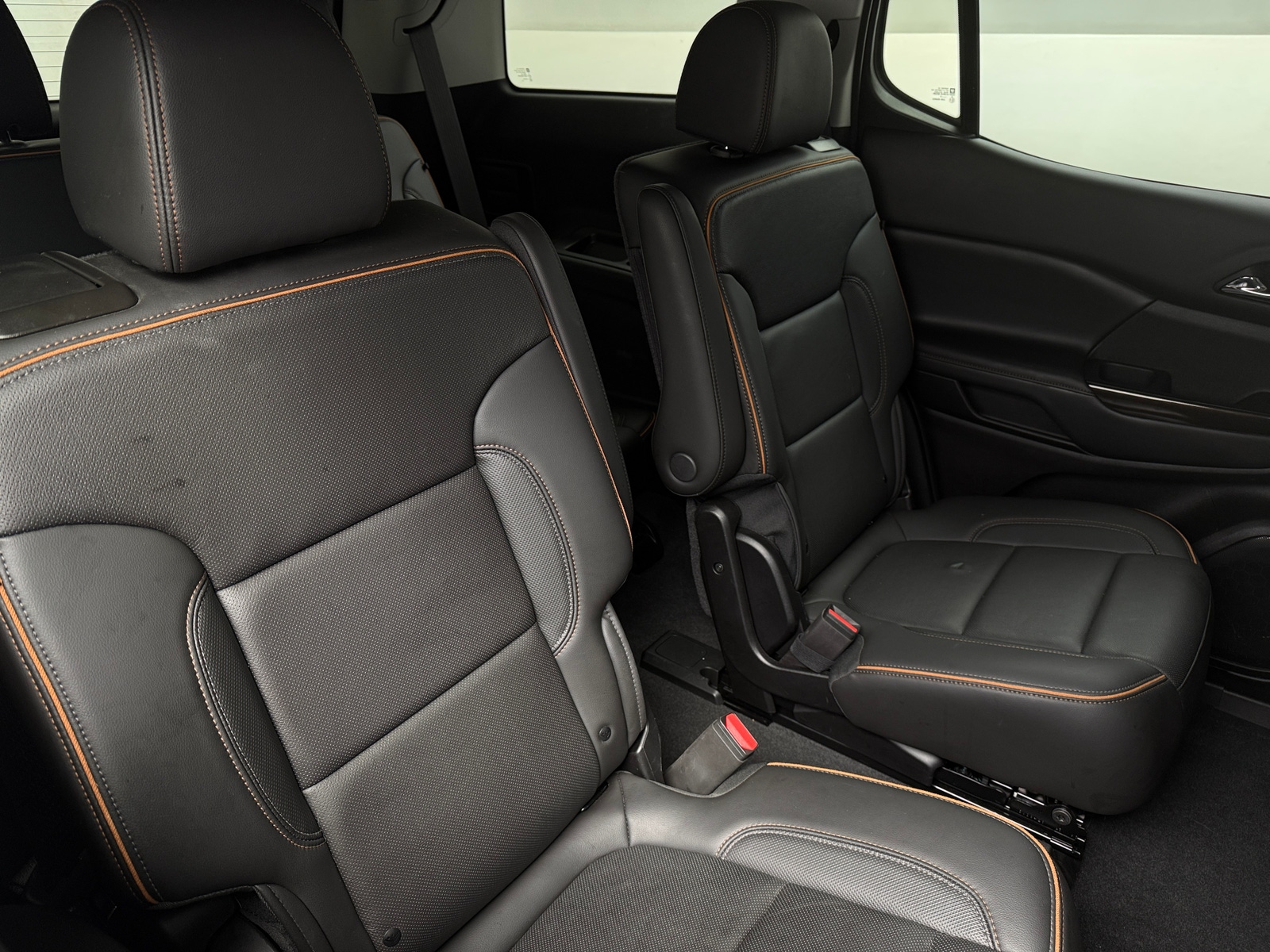 Thumbnail: 2023 GMC Acadia - 6