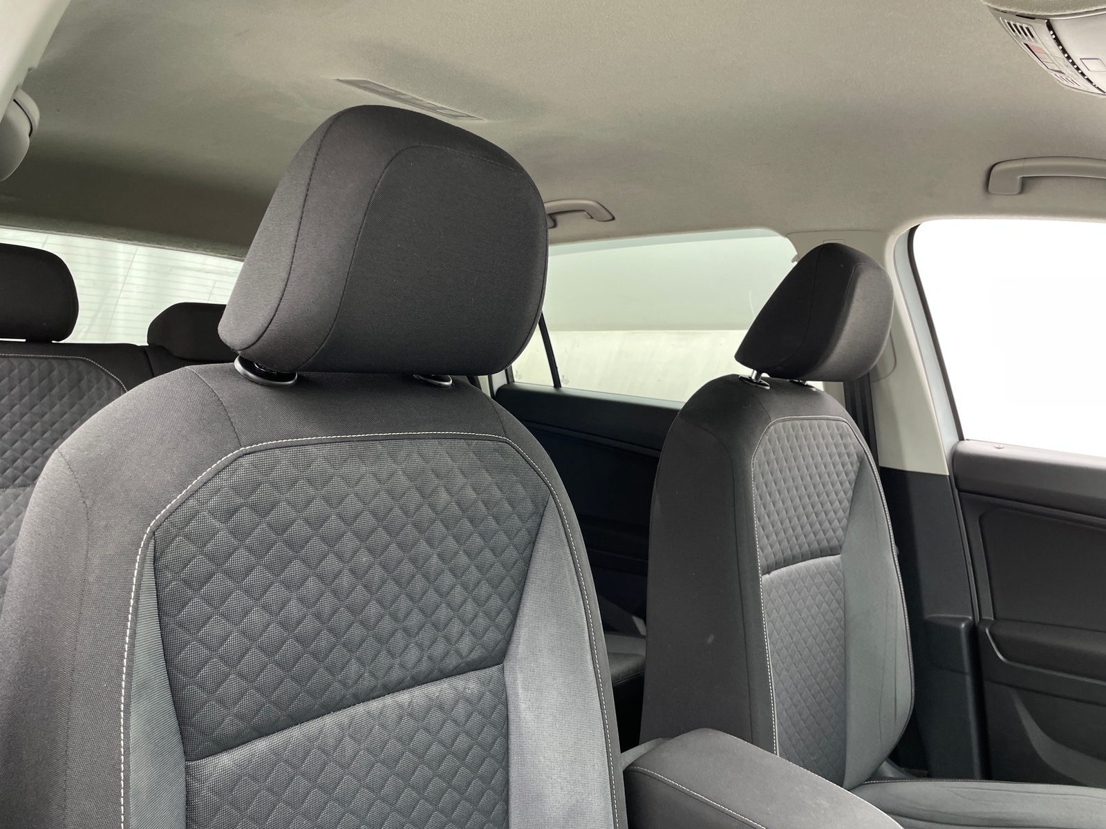 Thumbnail: 2021 Volkswagen Tiguan - 2