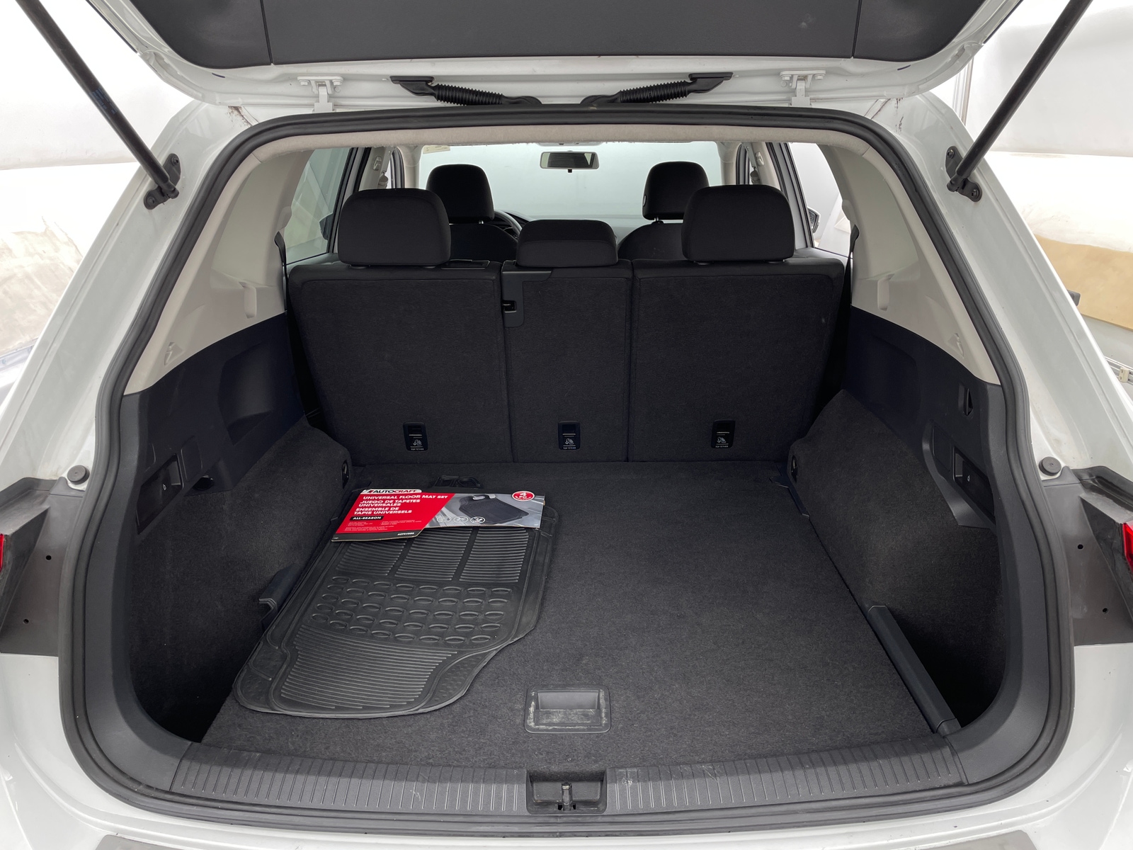 Thumbnail: 2021 Volkswagen Tiguan - 7