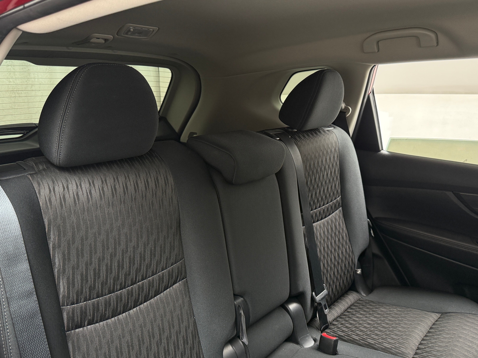 Thumbnail: 2017 Nissan Rogue - 6