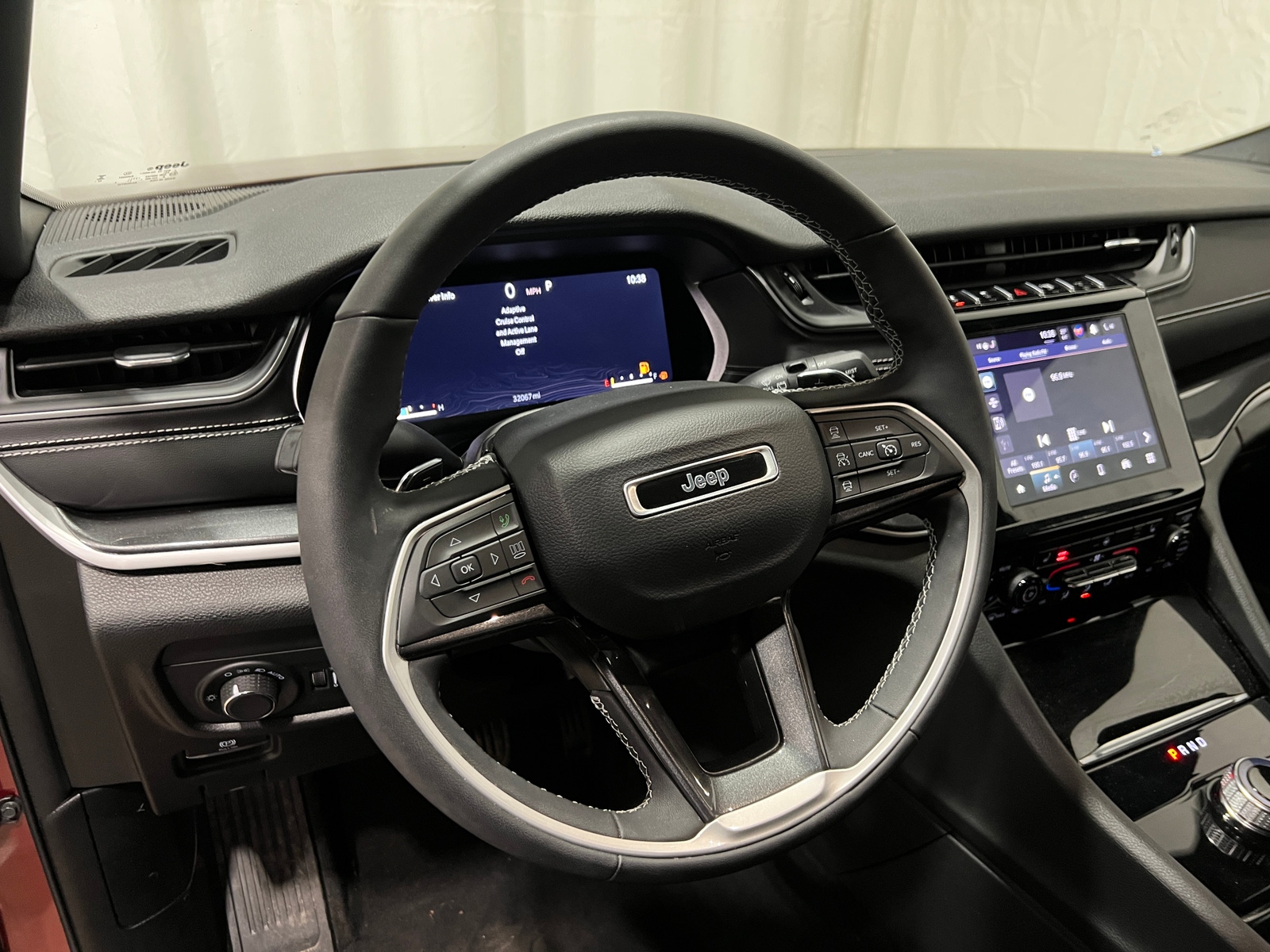 Thumbnail: 2023 Jeep Grand Cherokee L - 5