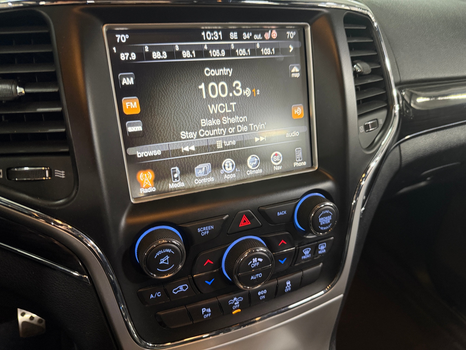 Thumbnail: 2015 Jeep Grand Cherokee - 3