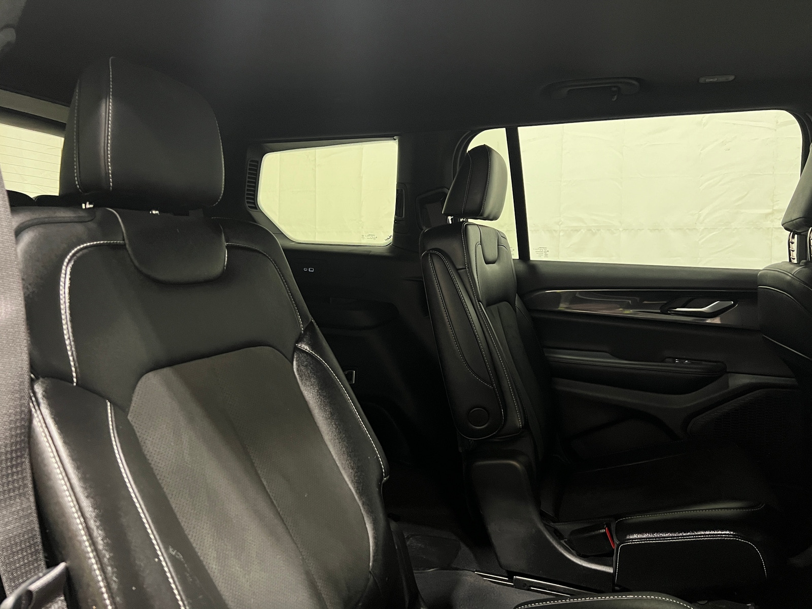 Thumbnail: 2023 Jeep Grand Cherokee L - 5