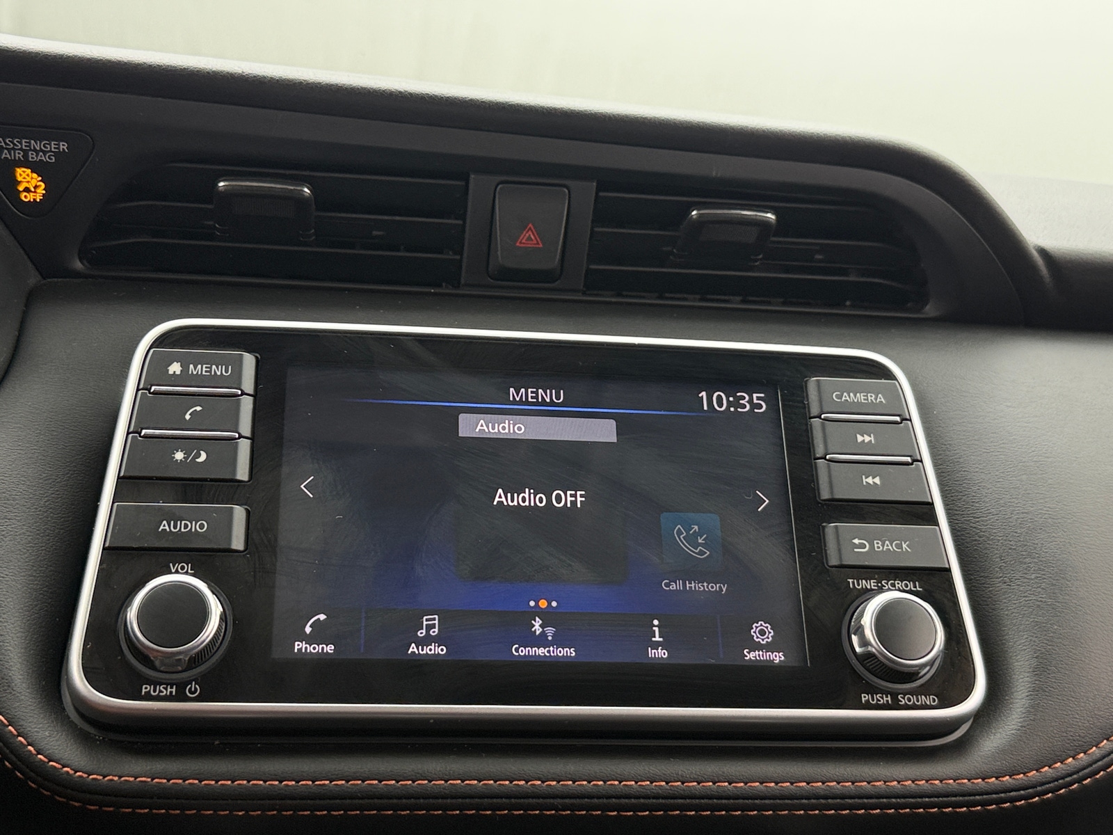 Thumbnail: 2020 Nissan Kicks - 4