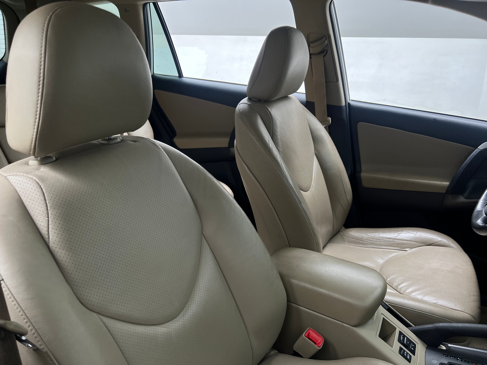 Thumbnail: 2012 Toyota RAV4 - 2