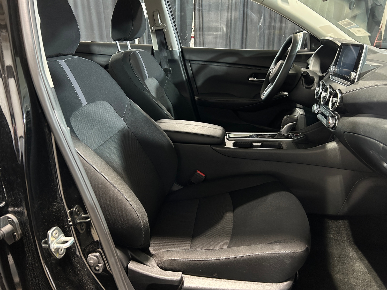 Thumbnail: 2025 Nissan Sentra - 2