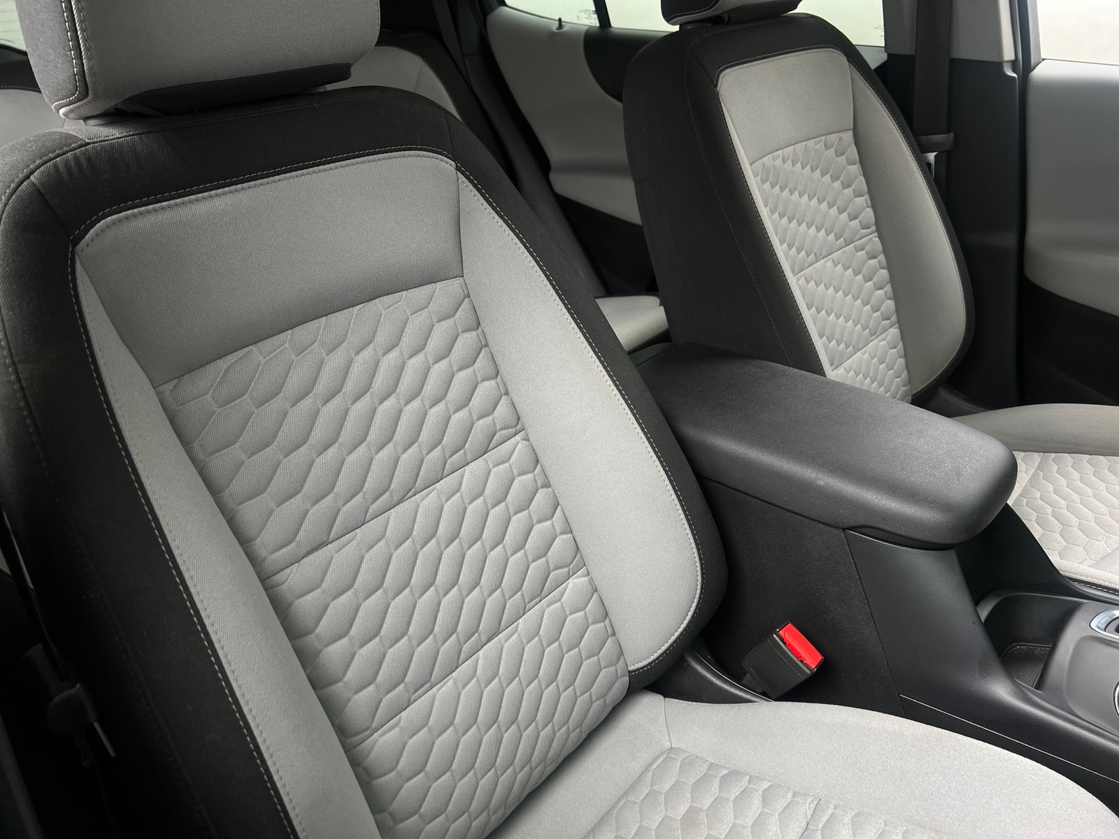 Thumbnail: 2019 Chevrolet Equinox - 2