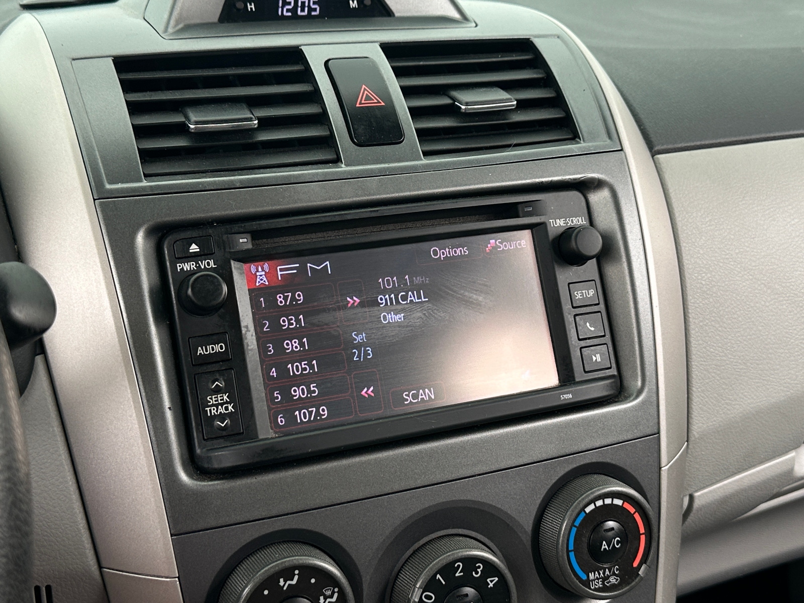 Thumbnail: 2013 Toyota Corolla - 4