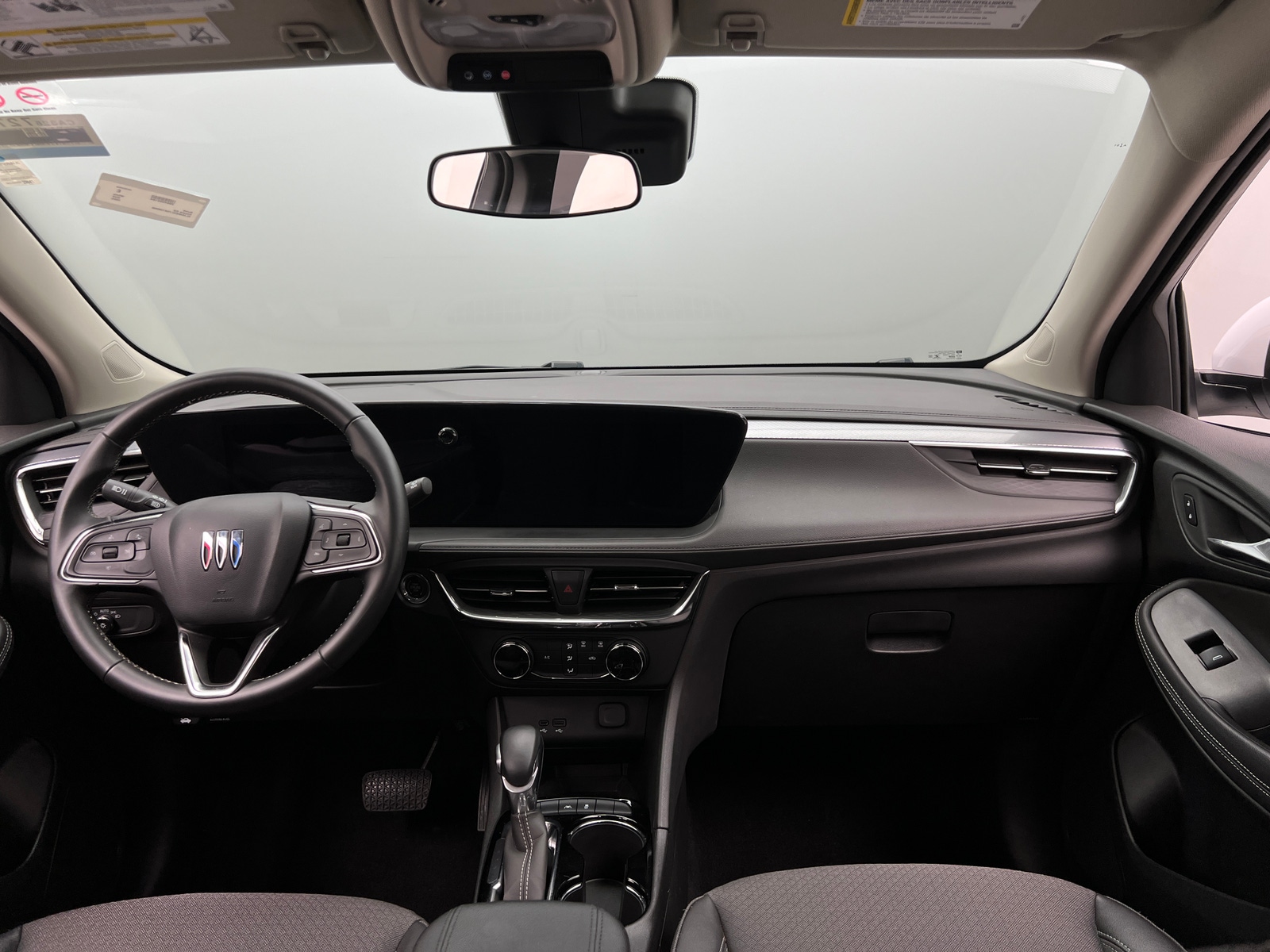 Thumbnail: 2025 Buick Encore GX - 3