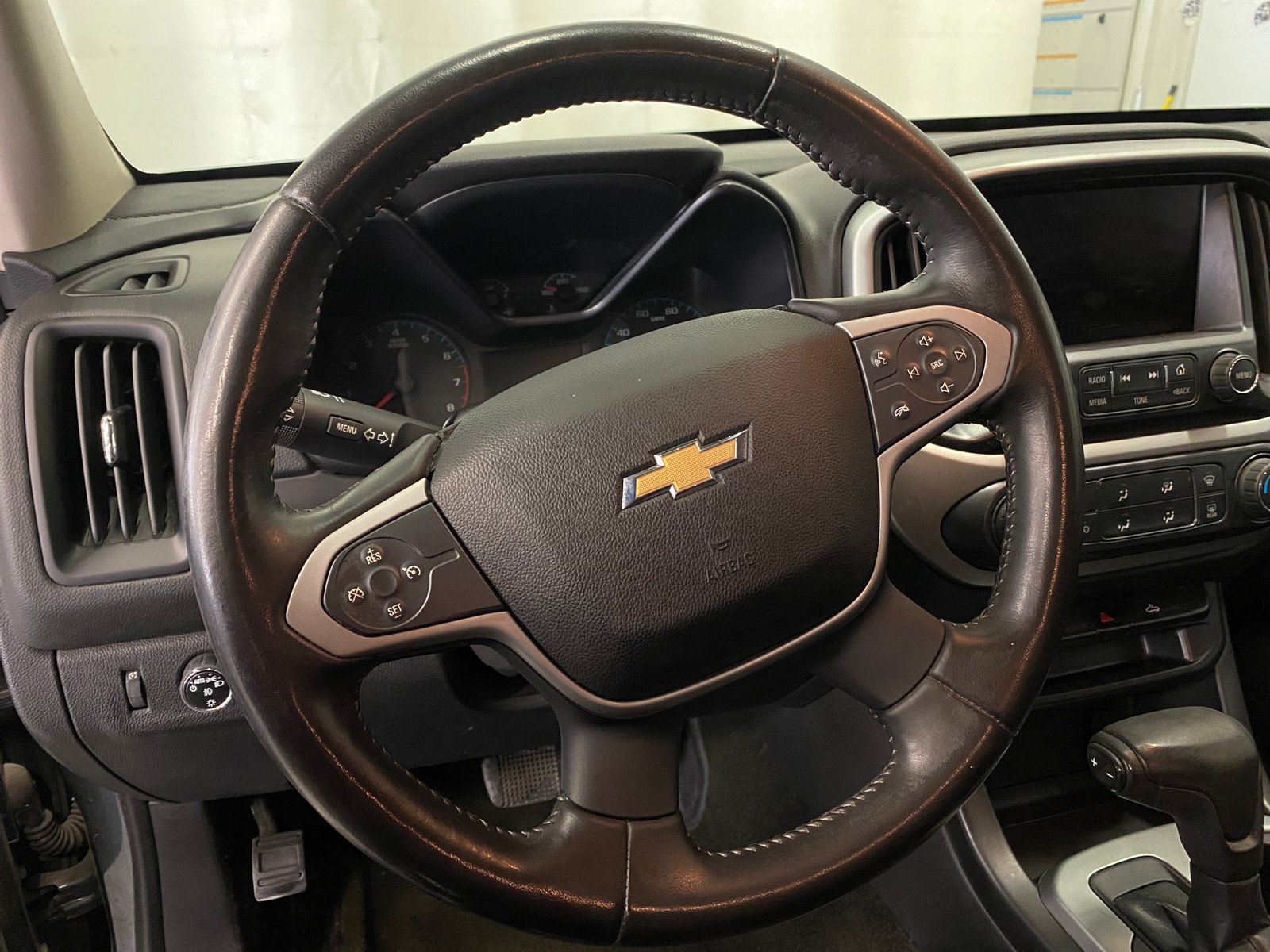 Thumbnail: 2015 Chevrolet Colorado - 5