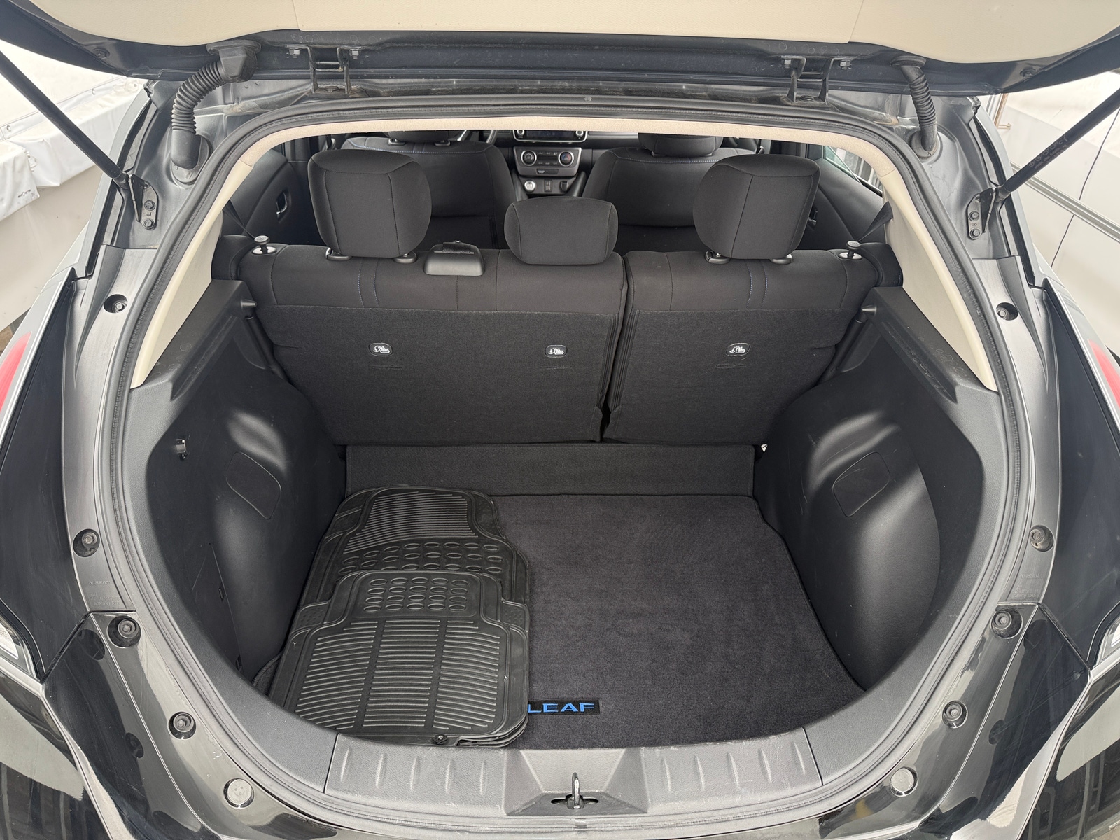 Thumbnail: 2023 Nissan Leaf - 7