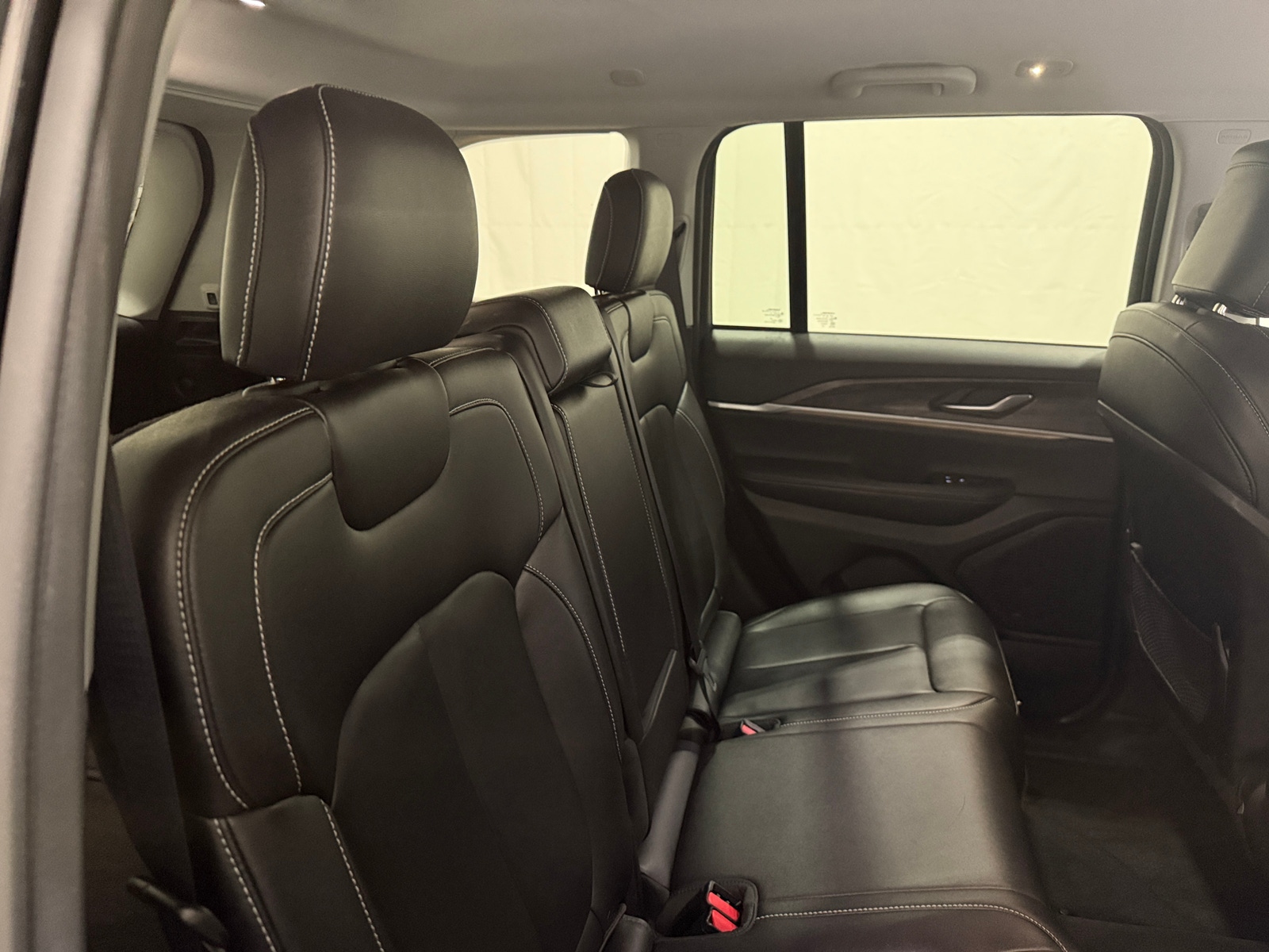 Thumbnail: 2023 Jeep Grand Cherokee - 6