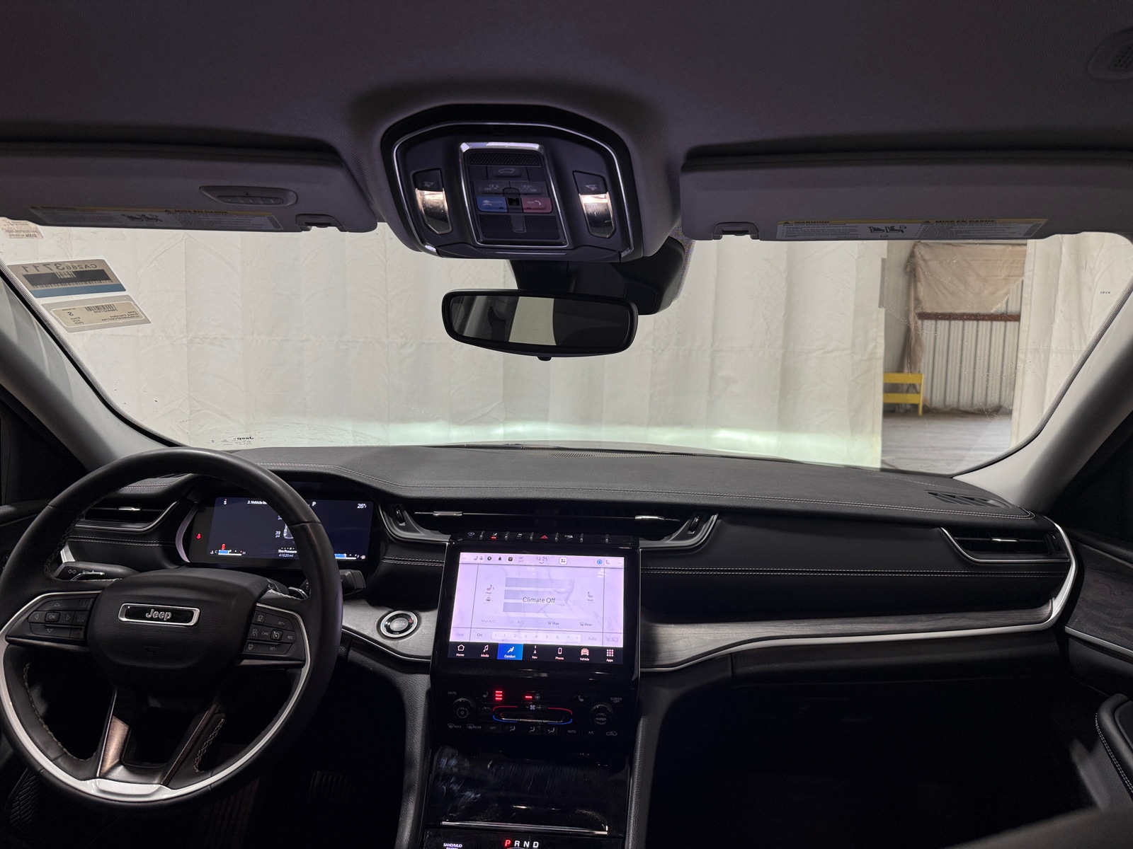 Thumbnail: 2023 Jeep Grand Cherokee - 3