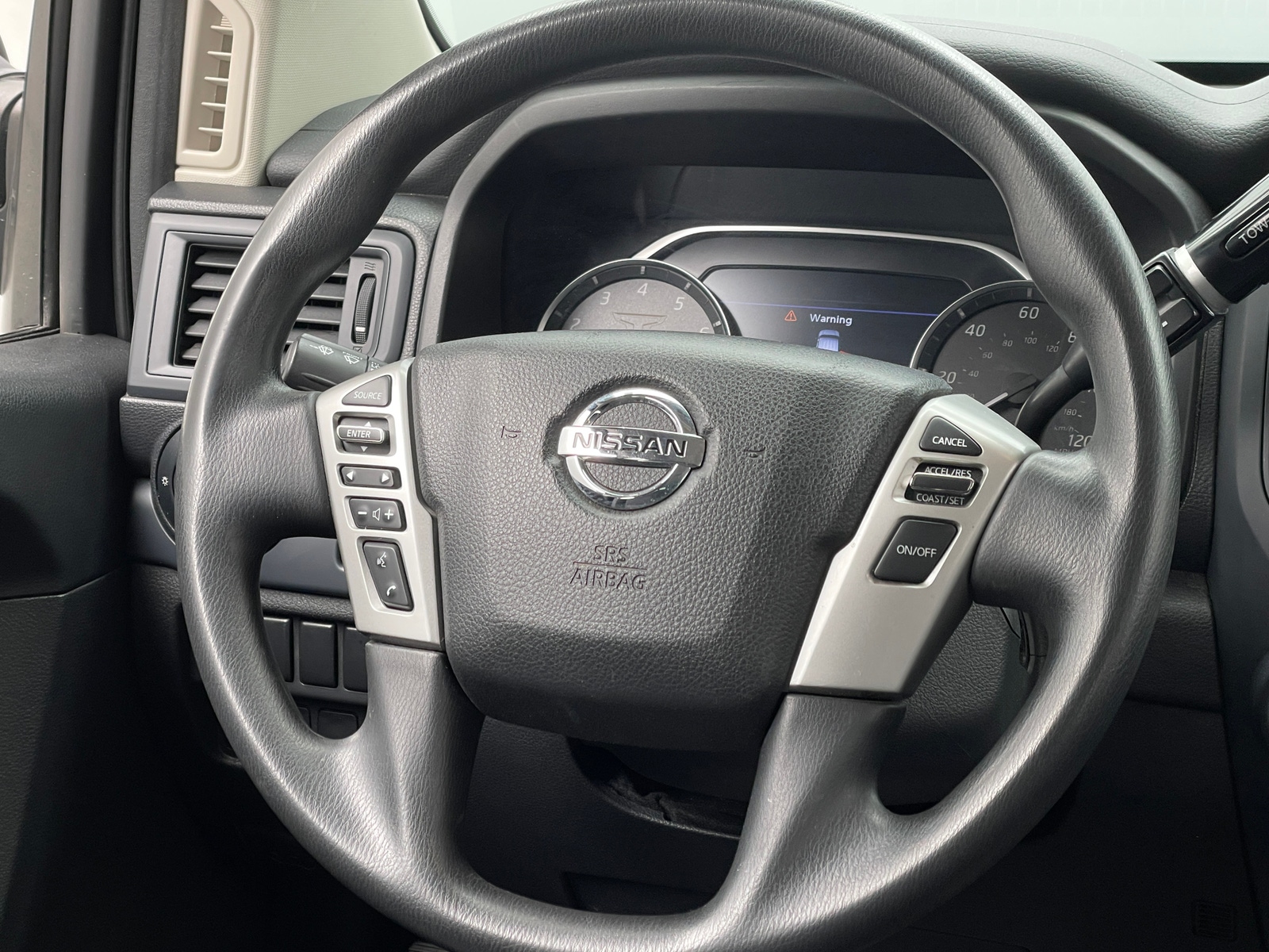 Thumbnail: 2022 Nissan Titan - 5