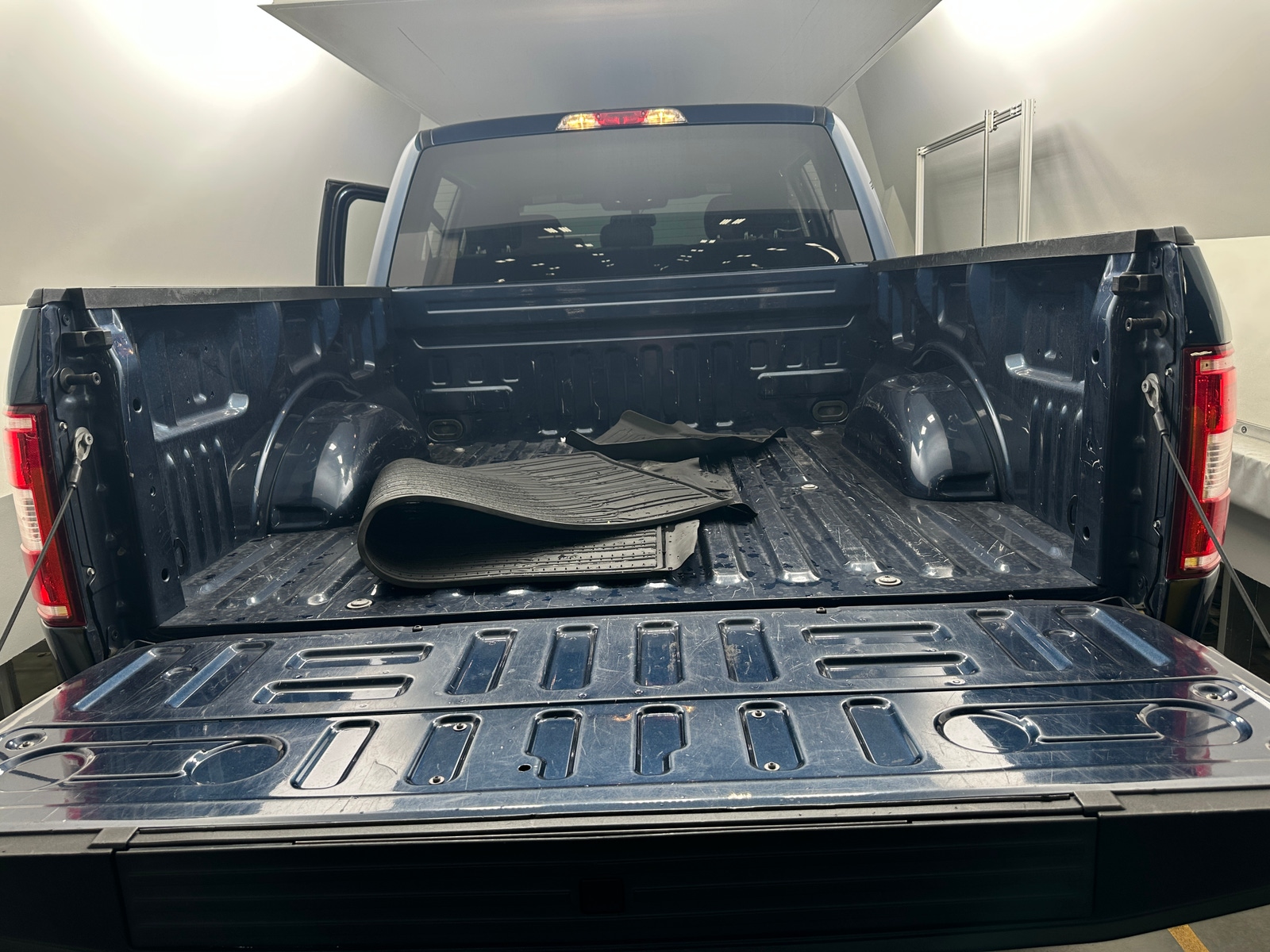 Thumbnail: 2019 Ford Econoline - 7