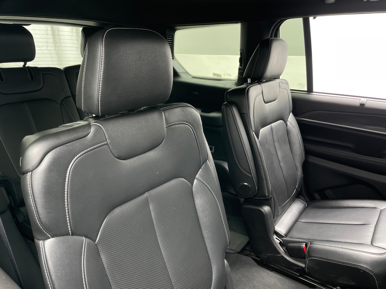 Thumbnail: 2024 Jeep Grand Cherokee L - 5