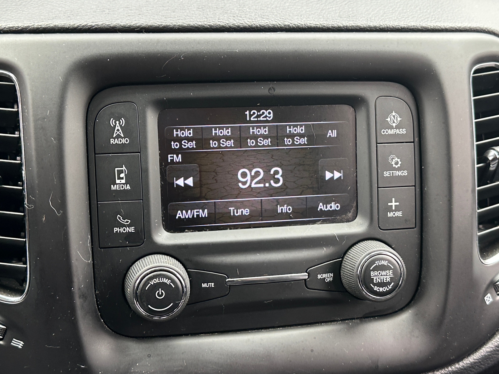 Thumbnail: 2018 Jeep Compass - 4