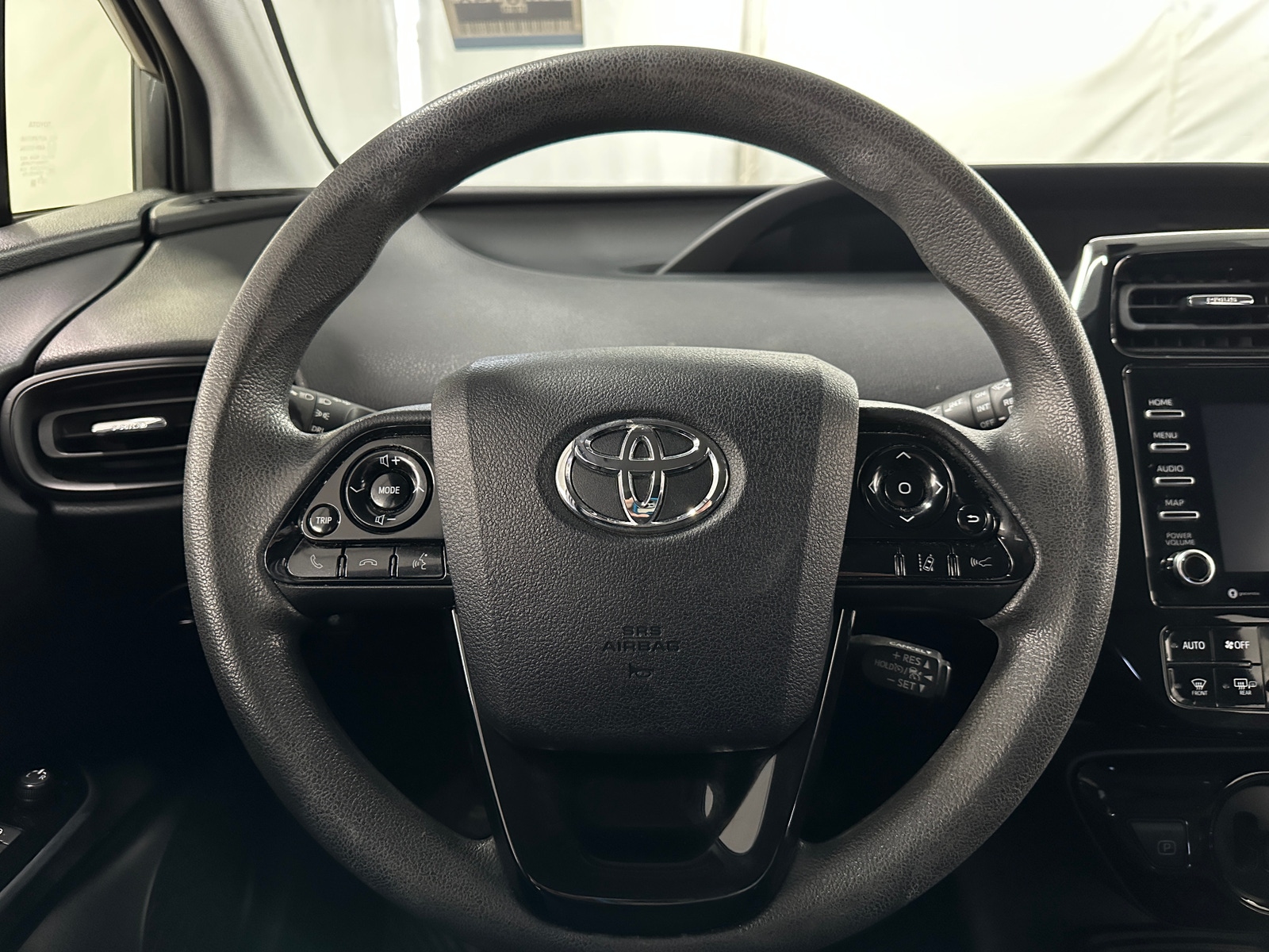 Thumbnail: 2021 Toyota Prius - 5