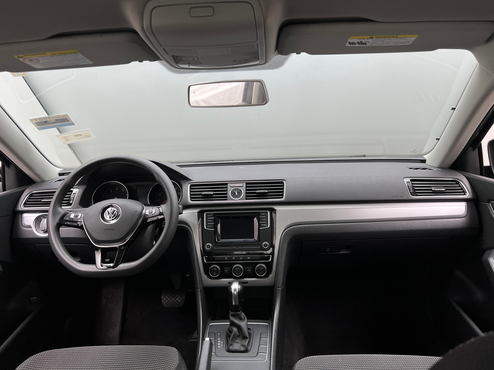 Thumbnail: 2017 Volkswagen Passat - 3