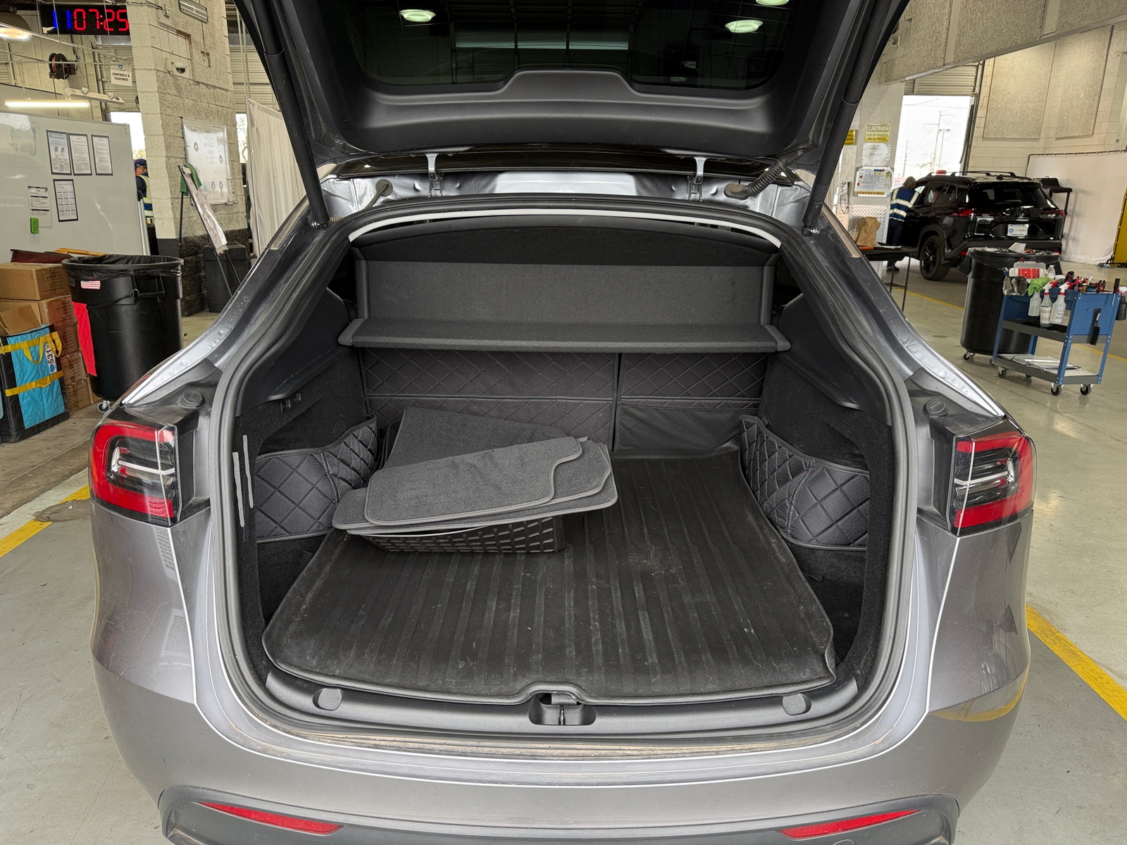 Thumbnail: 2025 Tesla Model Y - 6