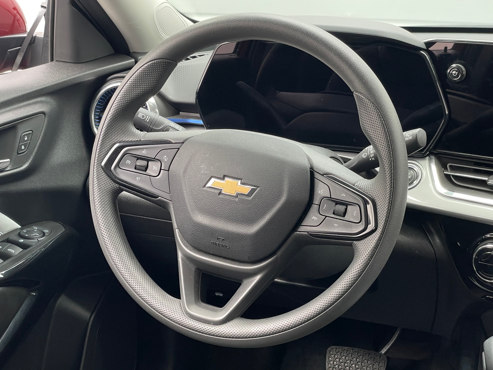 Thumbnail: 2025 Chevrolet Trax - 5