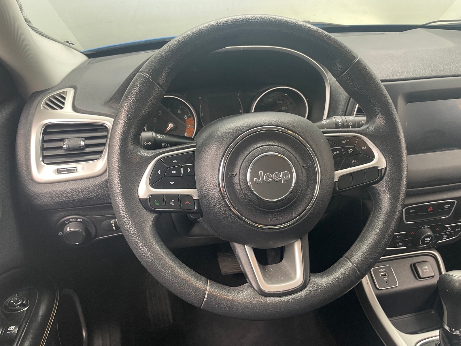 Thumbnail: 2019 Jeep Compass - 5